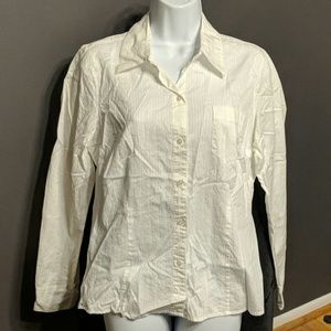 Geoffey Beene white vertical striped button up top